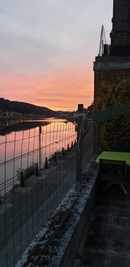 Le Bord De Meuse Leilighet Dinant Eksteriør bilde